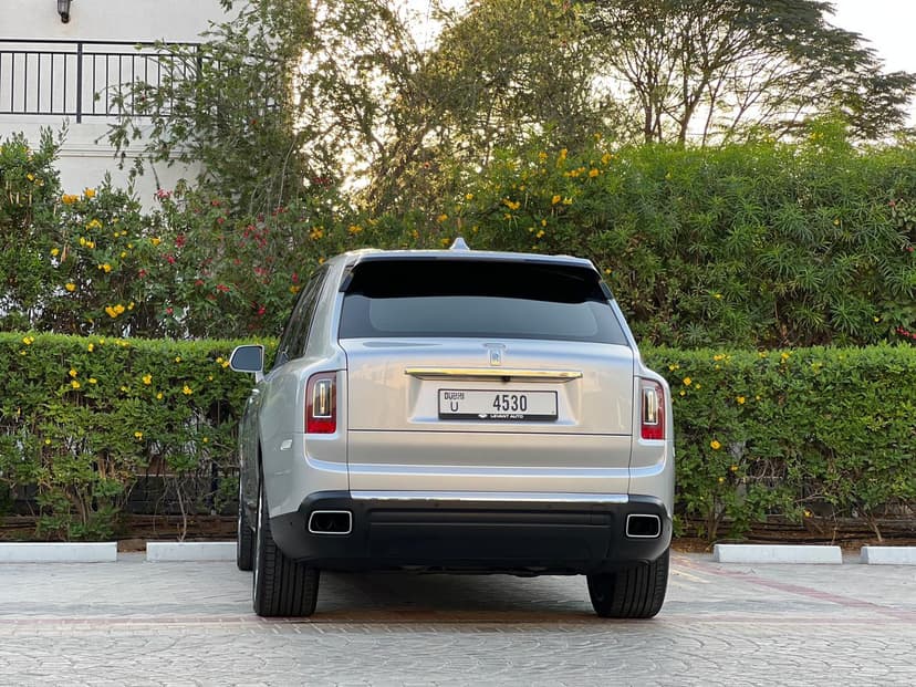 Rolls-Royce Cullinan 2020 Rental Dubai - View 4