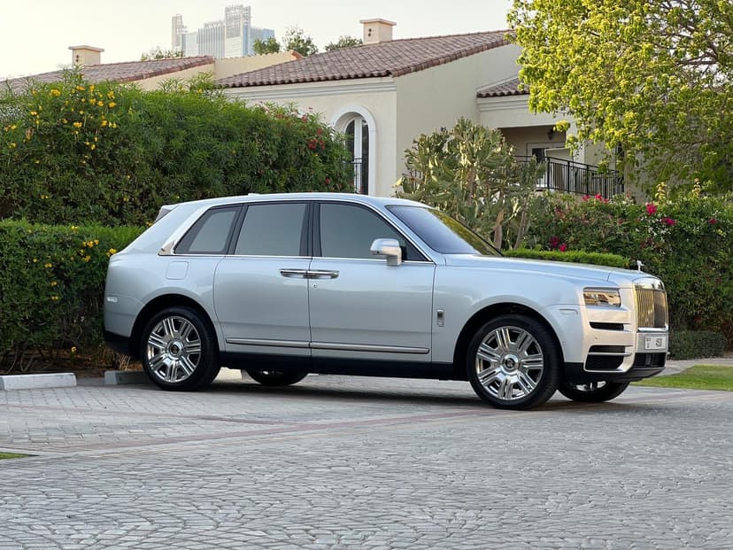 Rolls-Royce Cullinan 2020 Rental Dubai - View 5