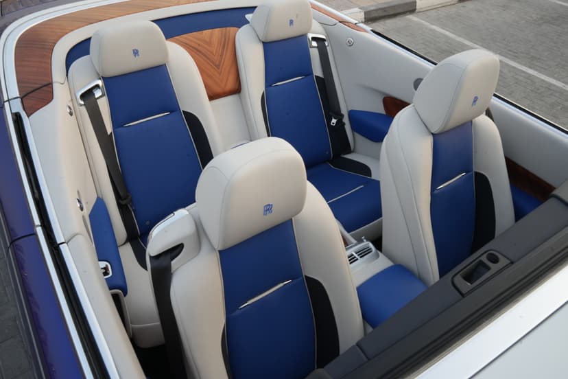Rolls-Royce Dawn 2016 Rental Dubai - View 10