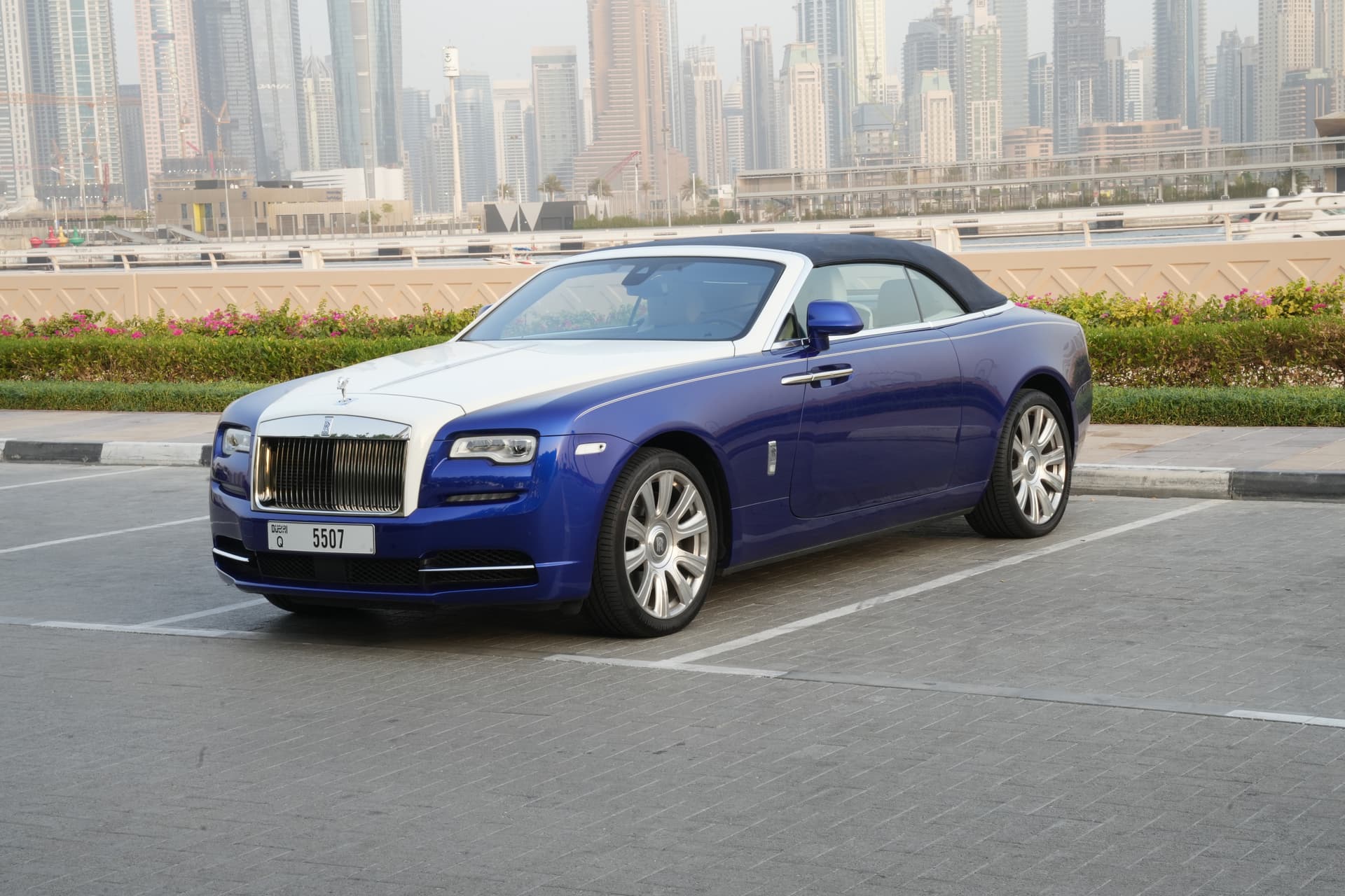 تأجير Rolls-Royce Dawn 2016 في دبي - صورة تفصيلية