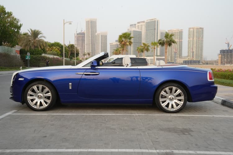 Rolls-Royce Dawn 2016 Rental Dubai - View 5
