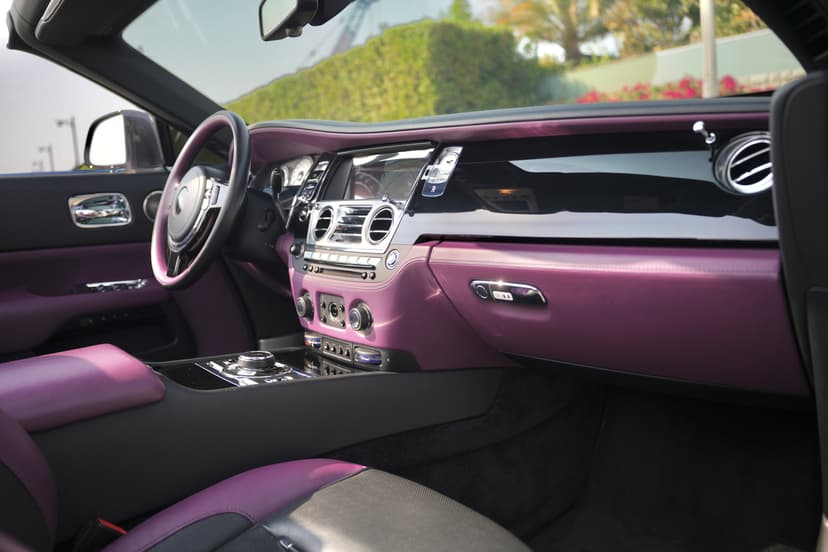 Rolls-Royce Dawn 2019 Rental Dubai - View 10