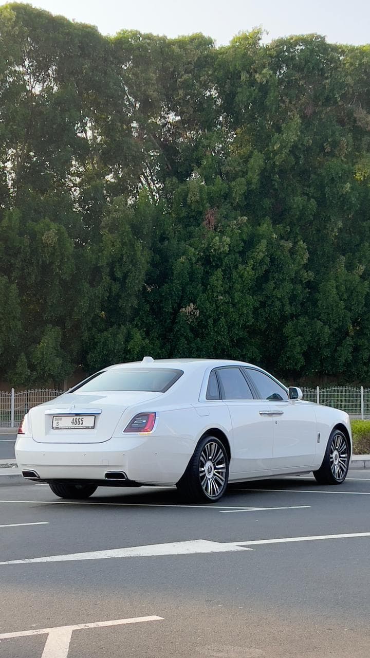 تأجير Rolls-Royce Ghost 2022 في دبي - صورة تفصيلية