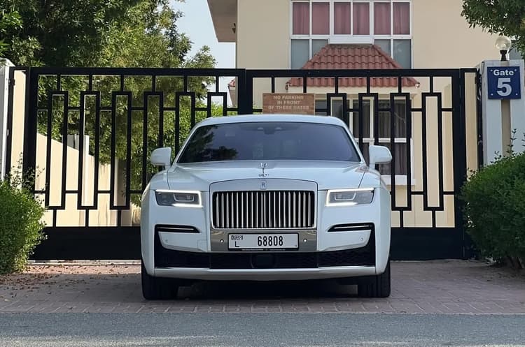 Rolls-Royce Ghost Extended Wheelbase 2022 Rental Dubai - View 3