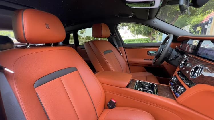 Rolls-Royce Ghost Extended Wheelbase 2022 Rental Dubai - View 5