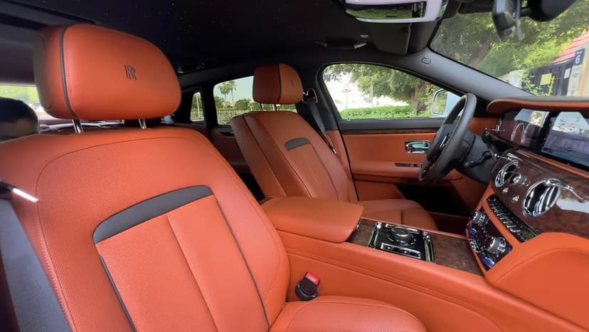 Rolls-Royce Ghost Extended Wheelbase 2022 Rental Dubai - View 5