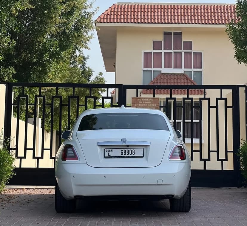 Rolls-Royce Ghost Extended Wheelbase 2022 Rental Dubai - View 7